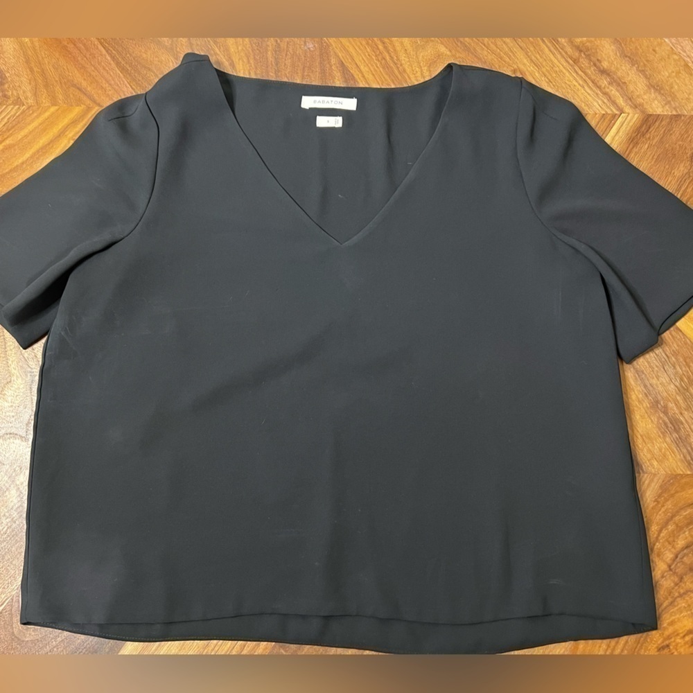 Aritzia Babaton Randy short sleeve blouse size small - Picture 1 of 2